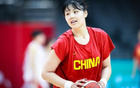 李月汝因护照丢失无缘世界杯，中国女篮内线如何应对？